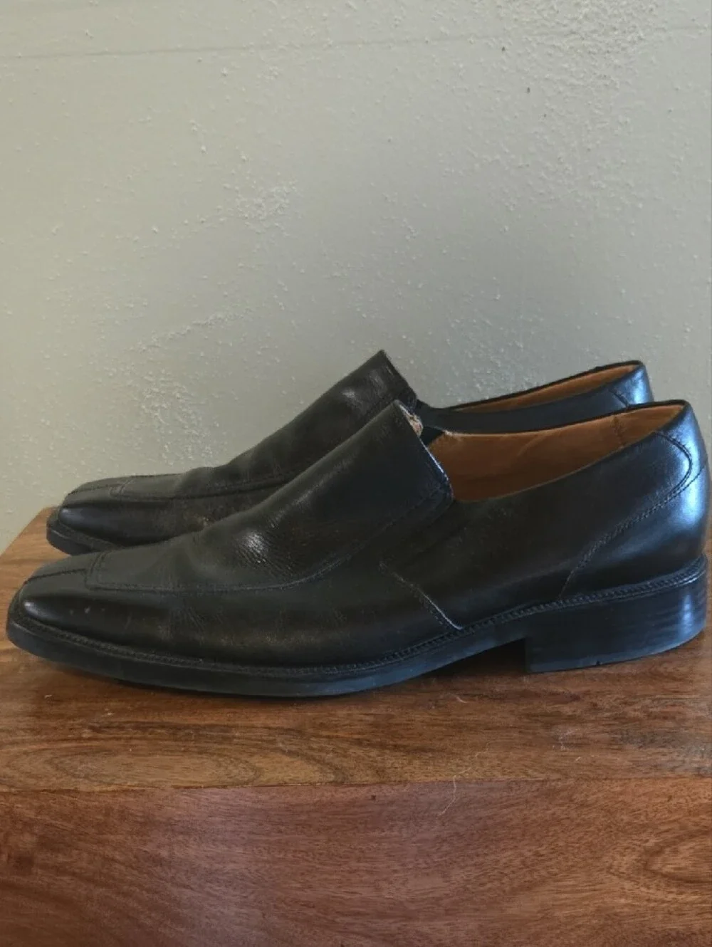Apt. 9 Black Leather Slip-On Loafers
